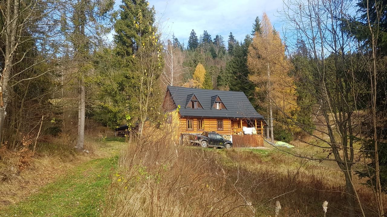 Виллы Bacówka w sercu gór - dom z bali w Gorcach Лопушна-9