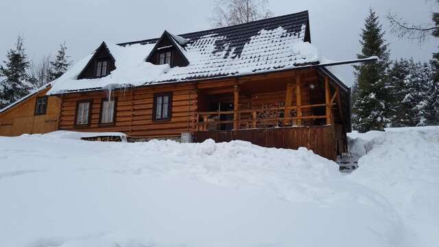 Виллы Bacówka w sercu gór - dom z bali w Gorcach Лопушна-64